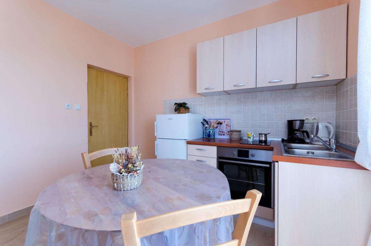 Apartments Marijana Banjol Luaran gambar