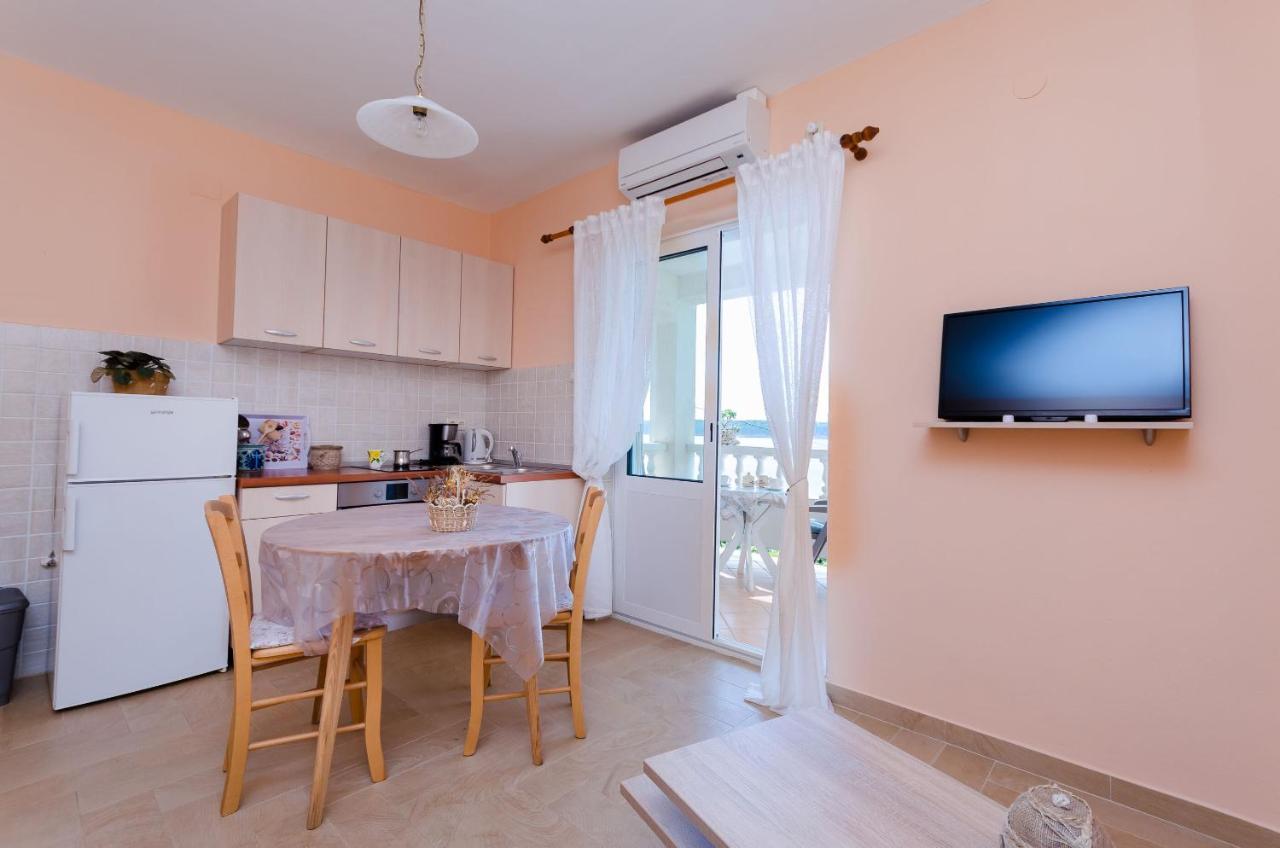 Apartments Marijana Banjol Luaran gambar