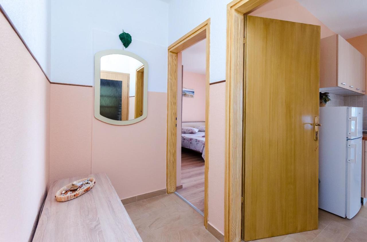 Apartments Marijana Banjol Luaran gambar